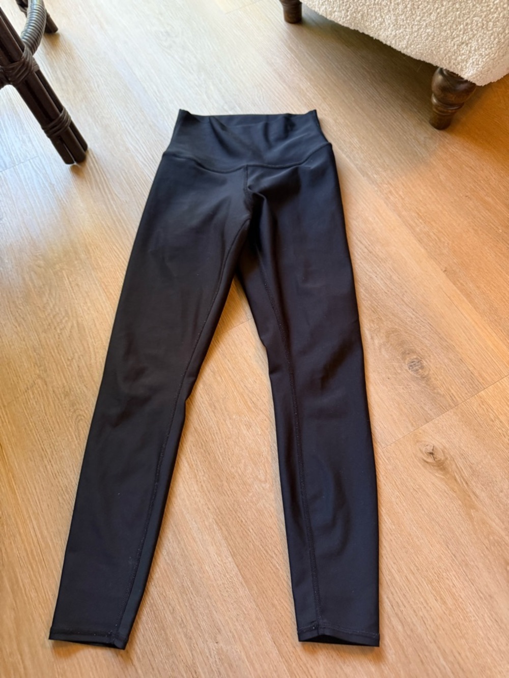ALO Yoga Black High-Waist Leggings - Picture 4 of 4